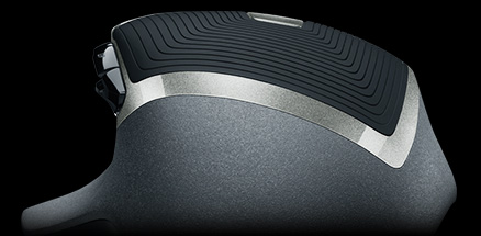 G602 back view displaying the natural shape and intuitve design
