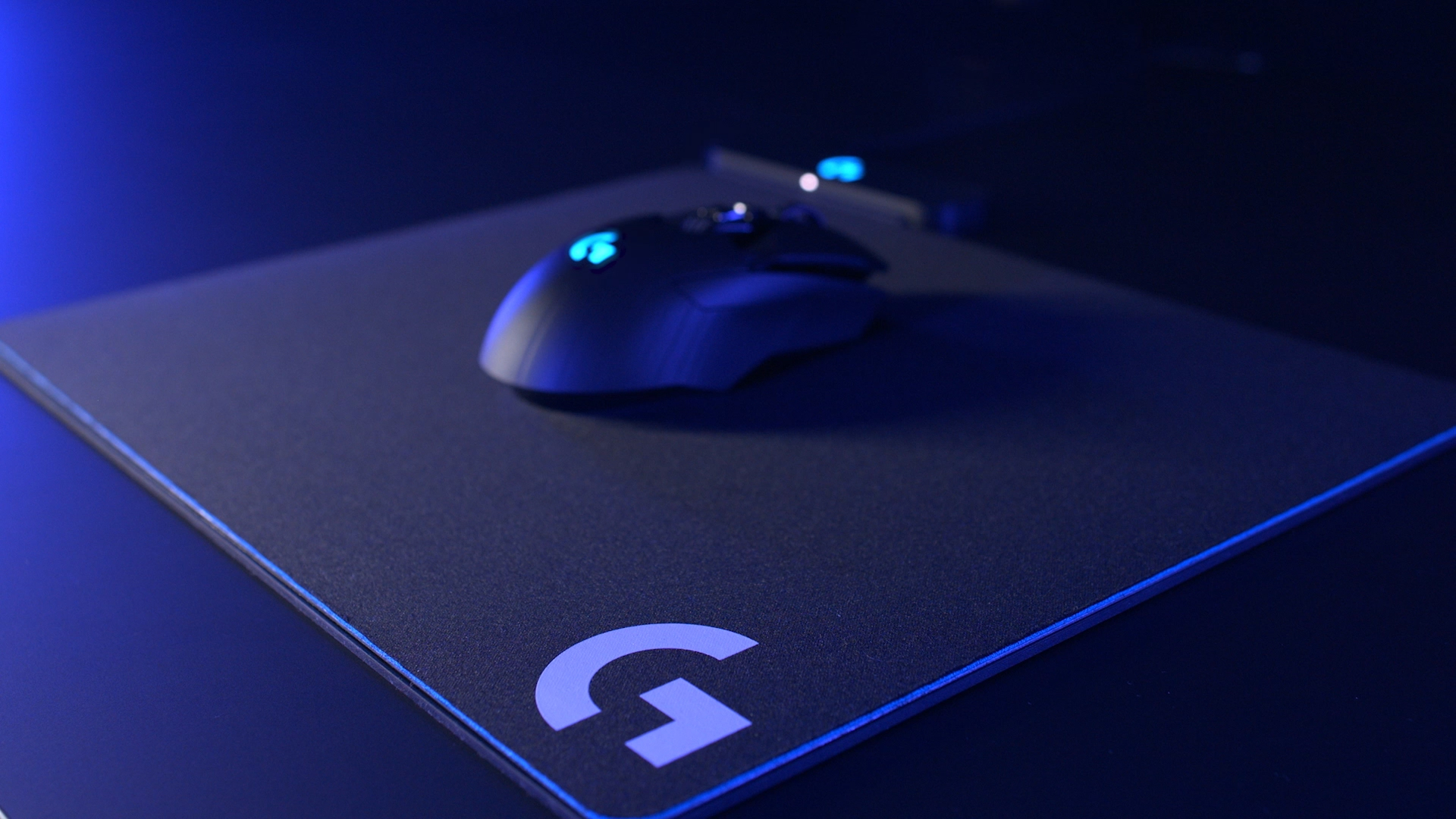 POWERPLAY 2 - Sistema de carregamento sem fio | Logitech G