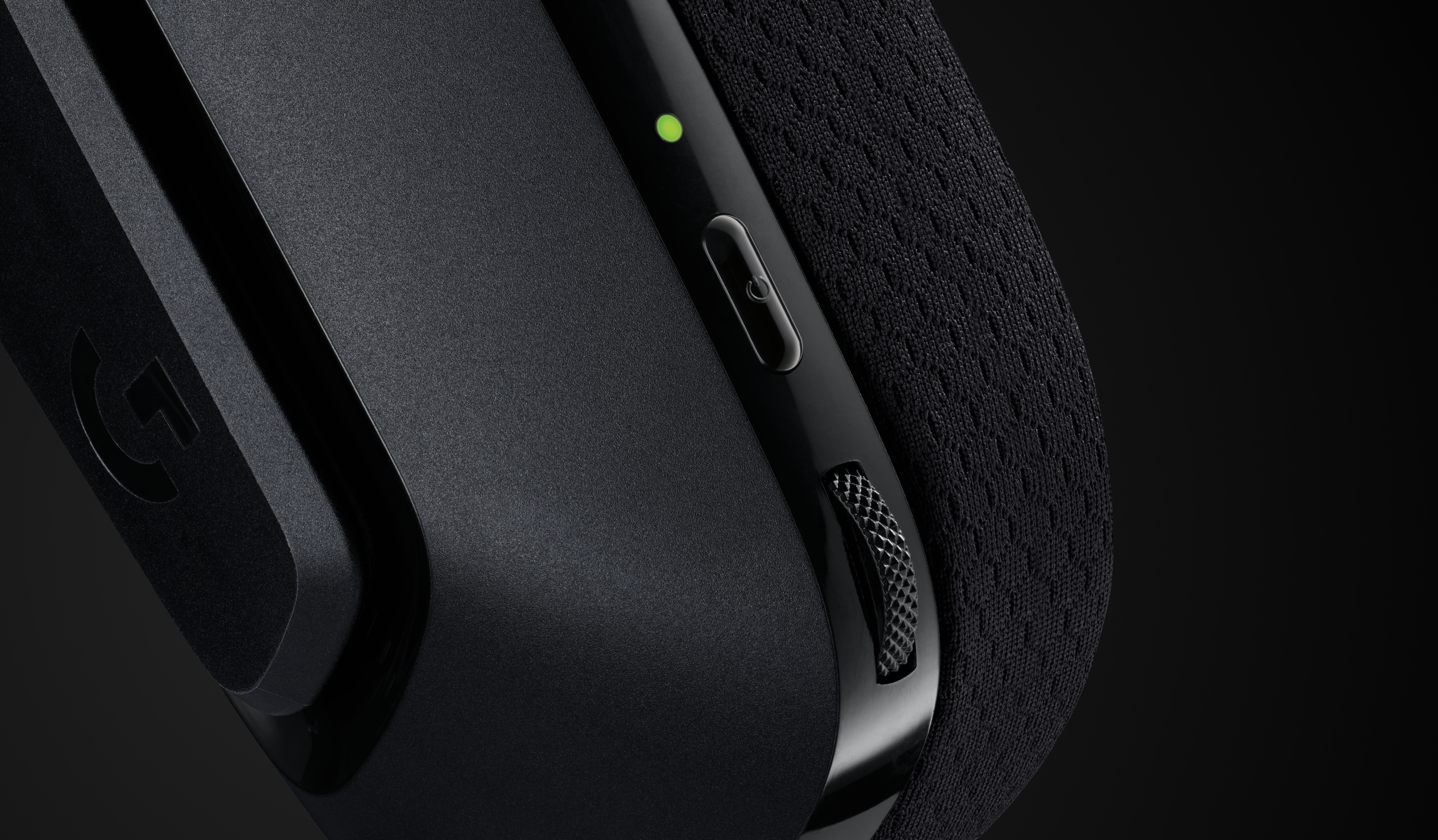 G535 LIGHTSPEED Wireless Gaming Headset | Logitech G