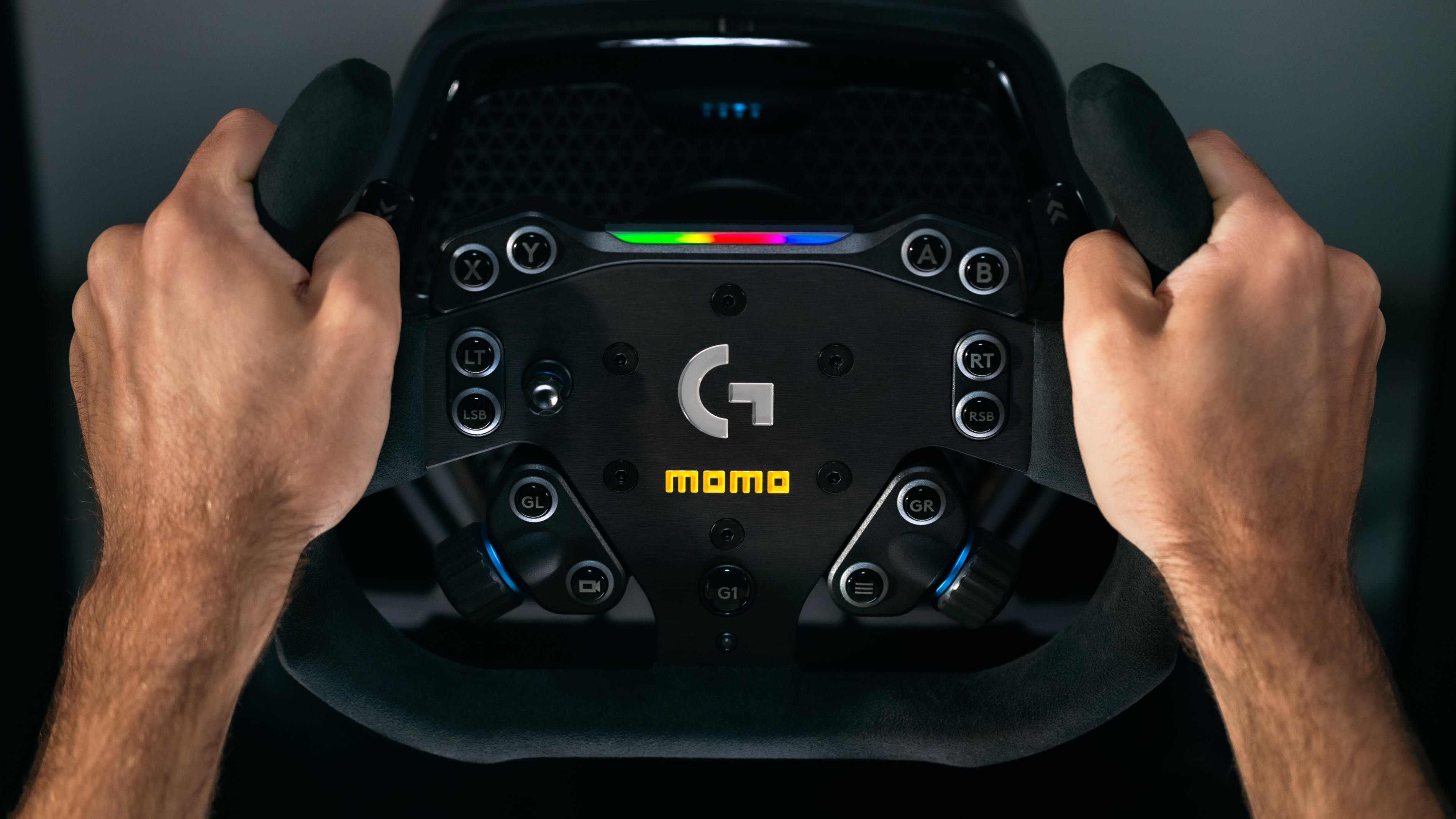 SIM GT-Racer 290 - Premium Racing Wheel by MOMO | Logitech G