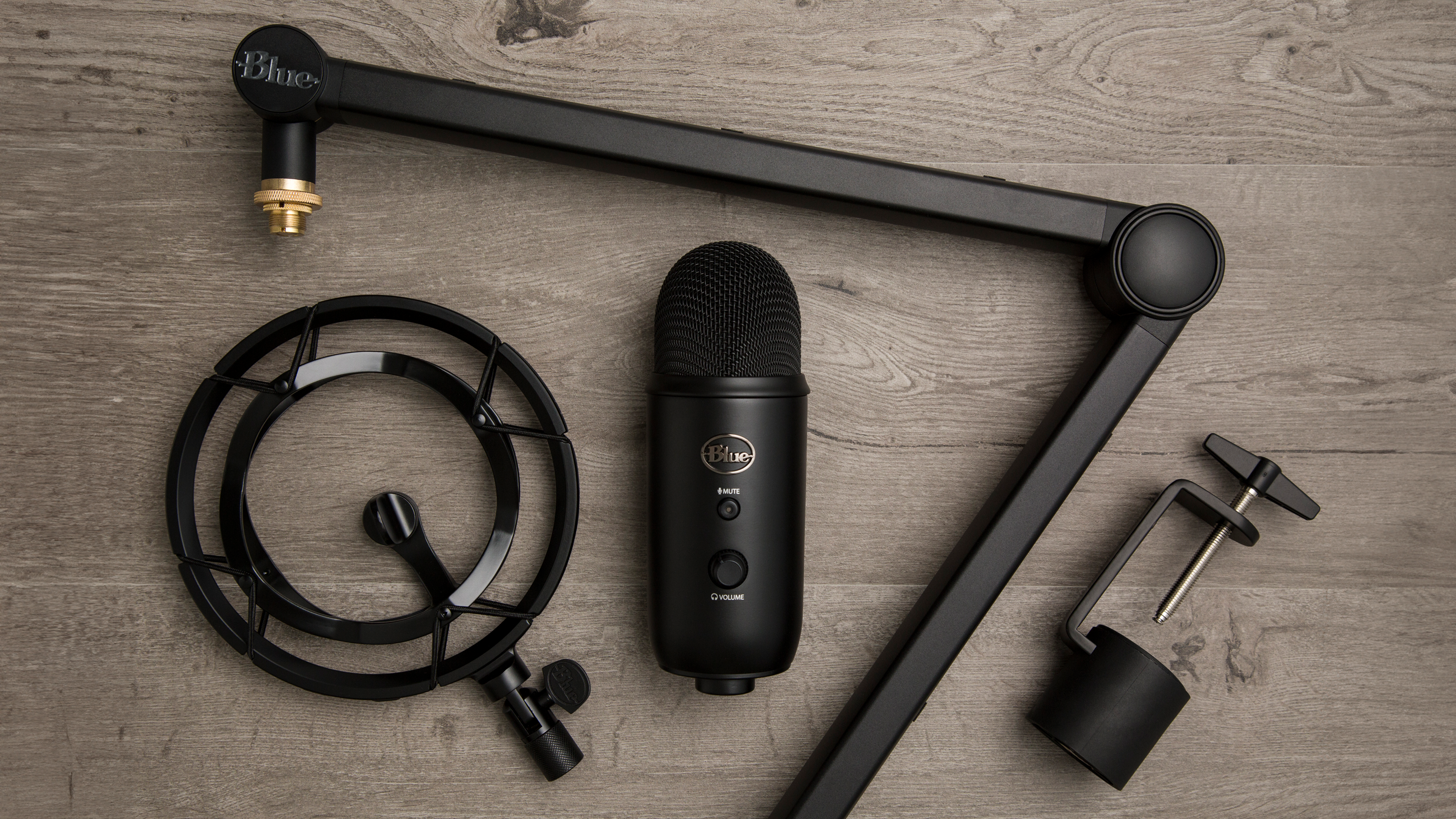 Yeticaster Pro Streaming Microphone Bundle | Logitech G